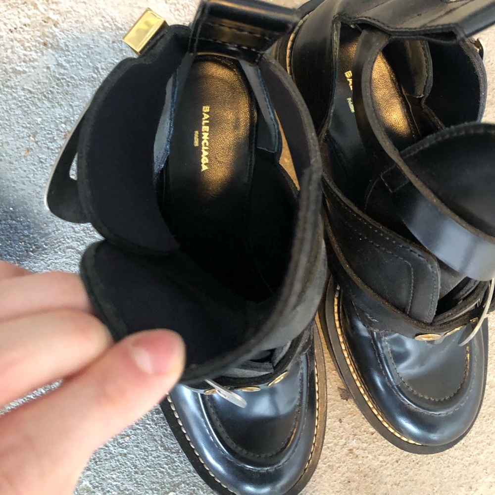 Balenciaga authentic cut out boots, size 7 - Picture 4 of 16